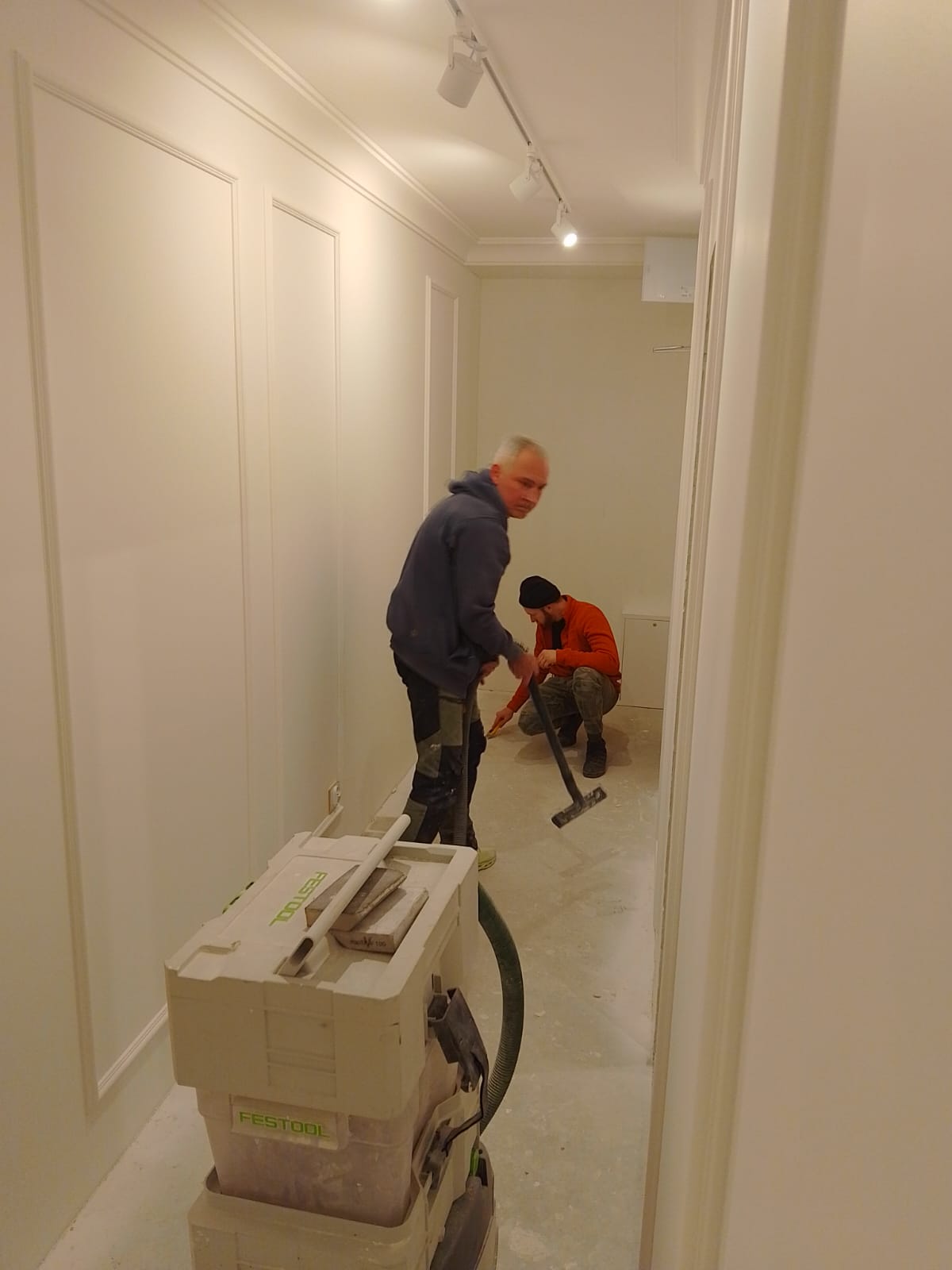 A2DEC21E 341B 4372 8007 093A704DE2F1