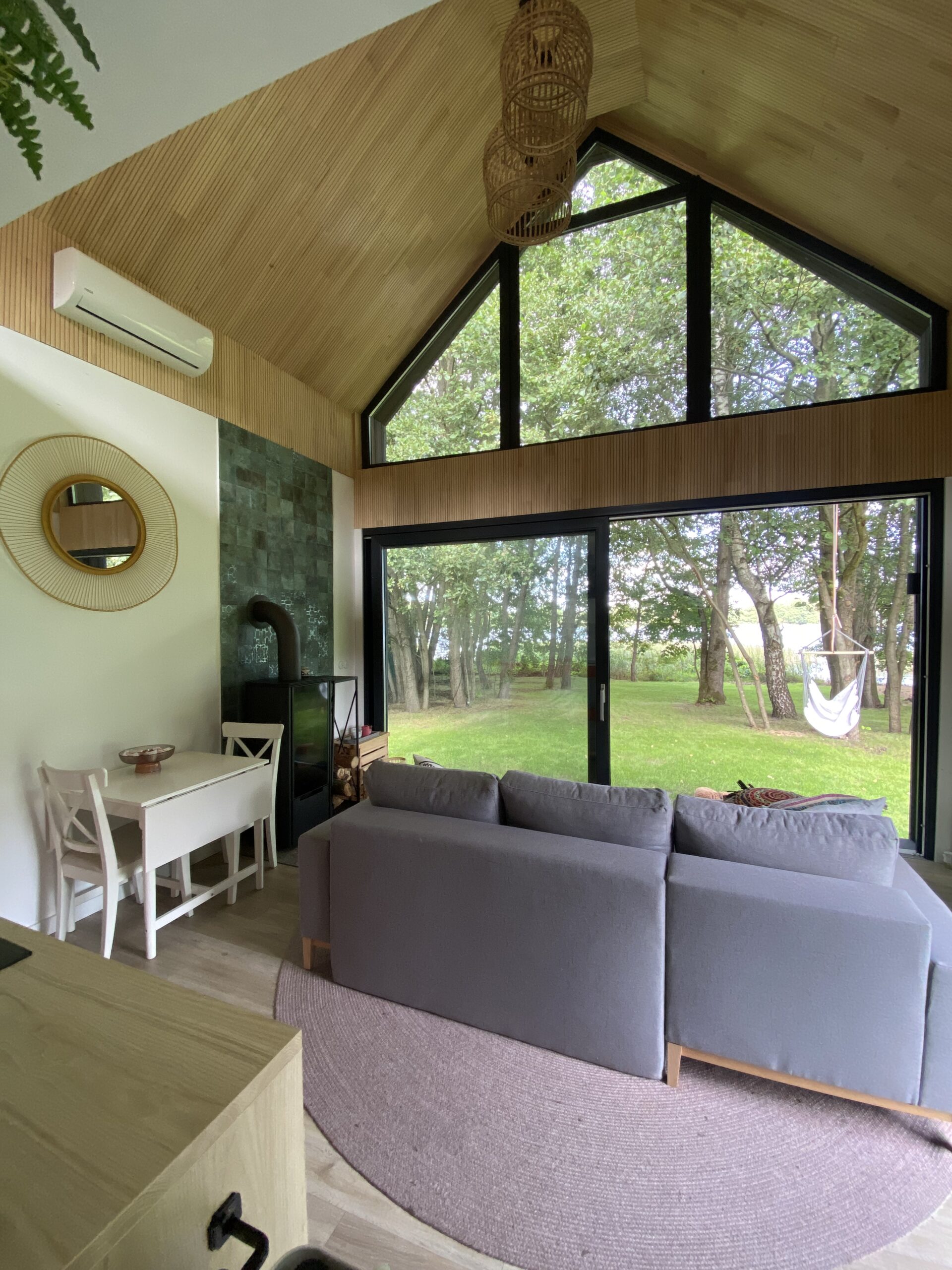 FC1054DD 303B 4C9A 809D EC31318E626E scaled